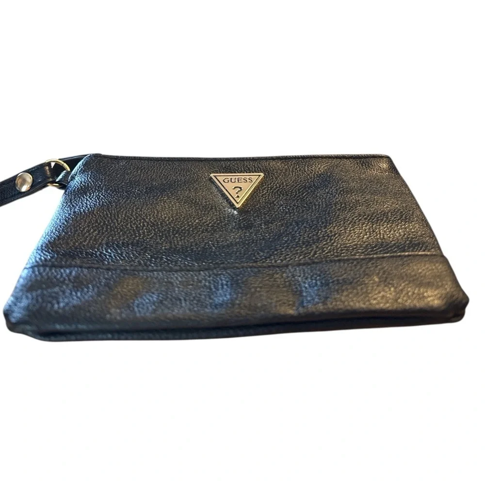 GUESS Black Wristlet Clutch Y2K Logo Zip Pouch Minimal Chic